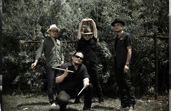 弥藏乐队1.jpg 弥藏乐队1.jpg