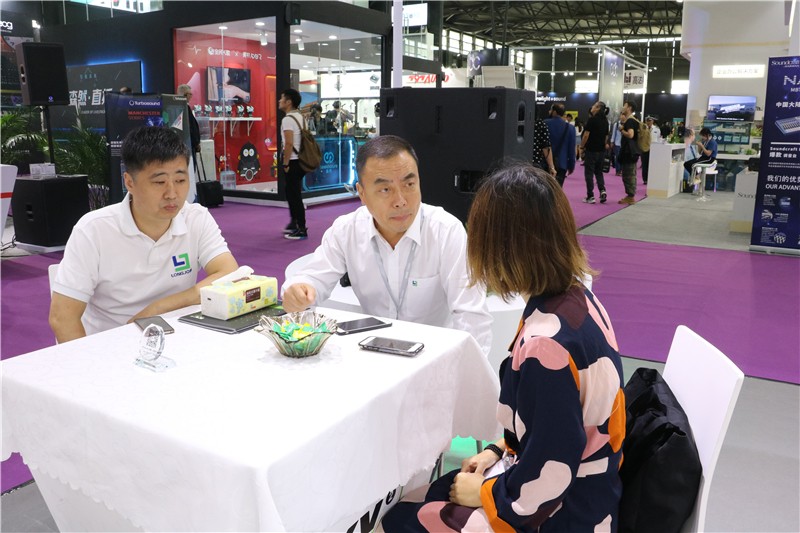 游艇会yth0008董事局副主席冯继勇