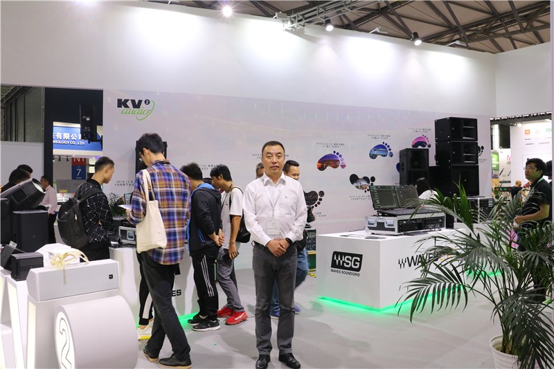 游艇会yth0008董事局副主席冯继勇