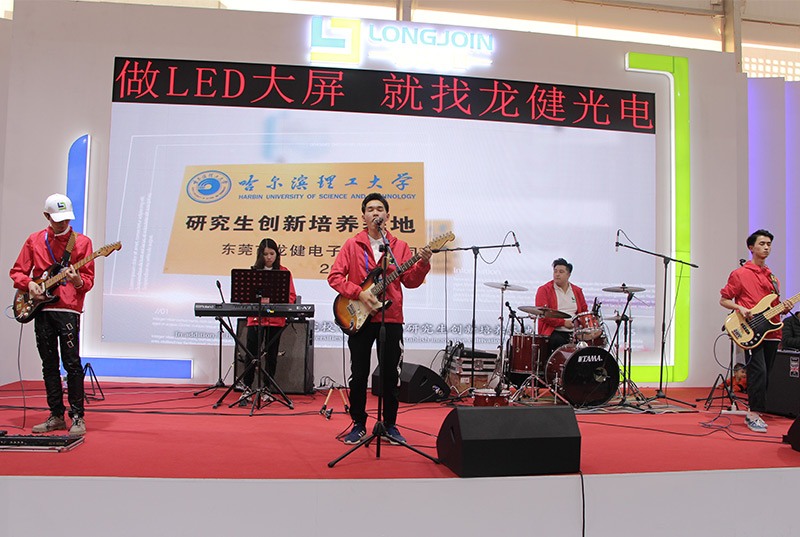 两支神秘乐队空降2019廉江红橙节游艇会yth0008会馆，用音乐谱写新章！