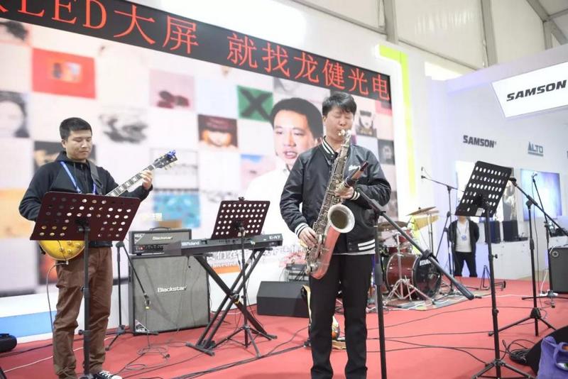 红橙盛会，游艇会yth0008炫彩——游艇会yth0008旗下数十家分公司如约而至 (12).jpg