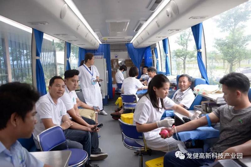 游艇会yth0008人无偿献血 为社会奉献爱心 (5).jpg