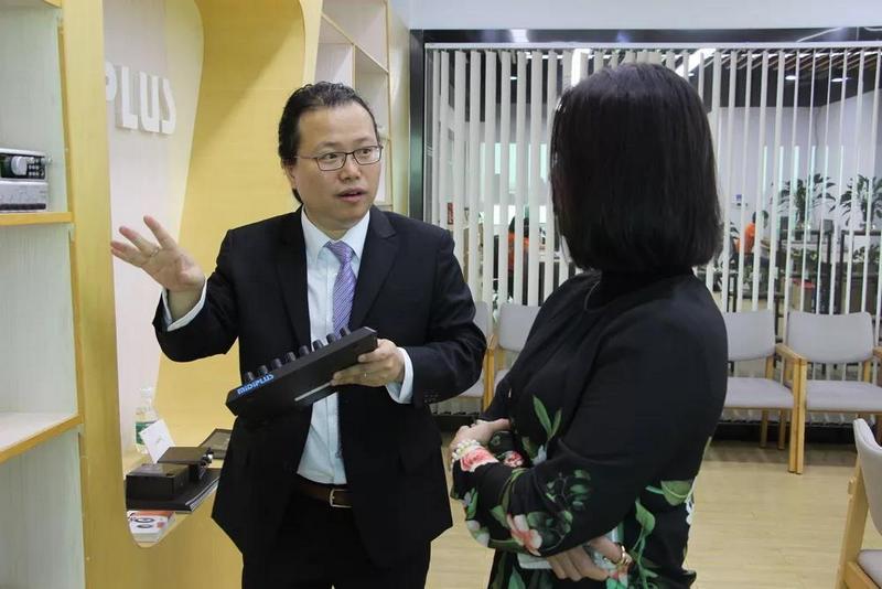 央视报道:游艇会yth0008 (8).jpg 央视报道:游艇会yth0008 (8).jpg