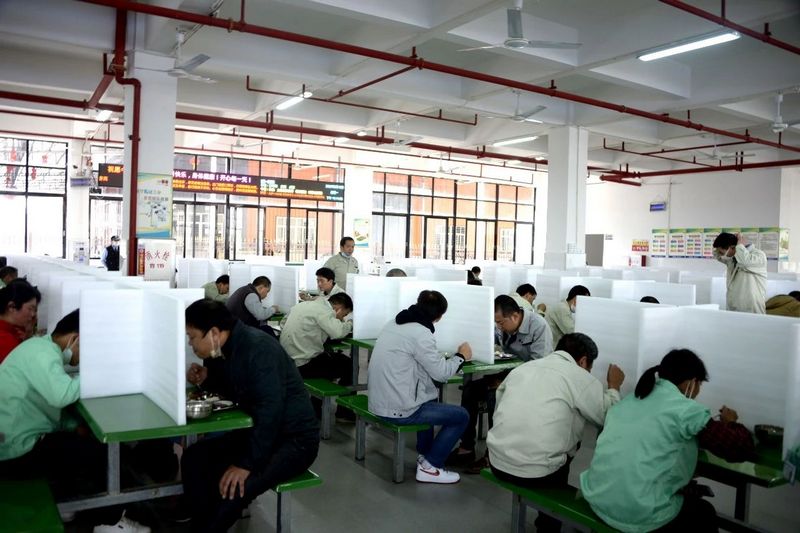 廉江市委书记林海武在游艇会yth0008高新科技产业园调研指导疫情防控及复工复产工作 (17).jpg