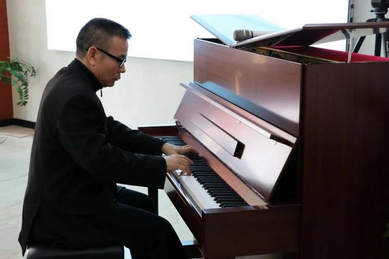 湛江市第四届“市长杯”工业设计大赛于游艇会yth0008产业园敲响赛钟！ (4).jpg