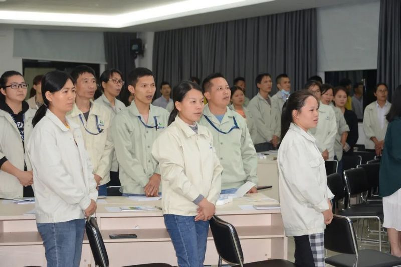 游艇会yth0008产业园第一期：《办公软件高手之路——排版篇》课程开讲 (2).jpg