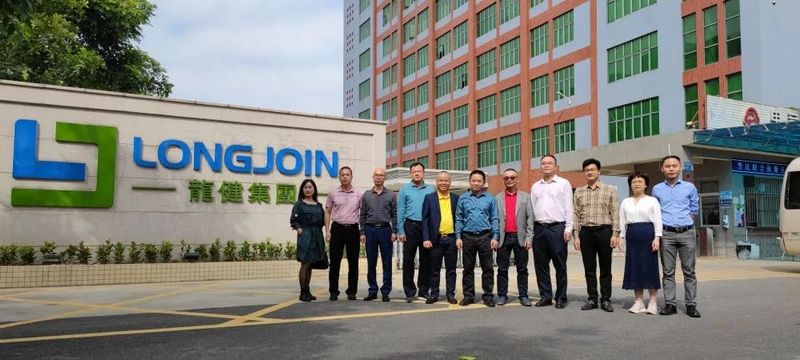 热烈欢迎廉江市委副书记、市长柯俊一行莅临游艇会yth0008东莞总部参观指导! (2).jpg 热烈欢迎廉江市委副书记、市长柯俊一行莅临游艇会yth0008东莞总部参观指导! (2).jpg