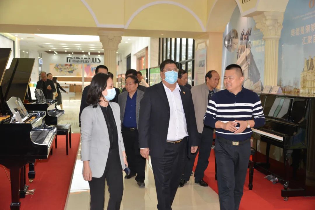 筑梦奋进 新程再启 | 雷州市政协调研组莅临游艇会yth0008高新科技产业园调研“三化三大”工作